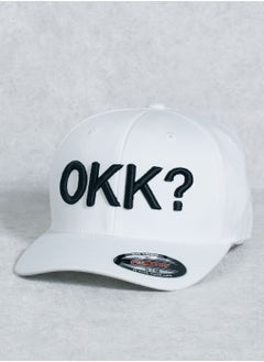 اشتري Okk Fitted Cap في الامارات