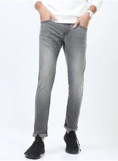 Buy Mid Rise Light Wash Jeans in Saudi Arabia