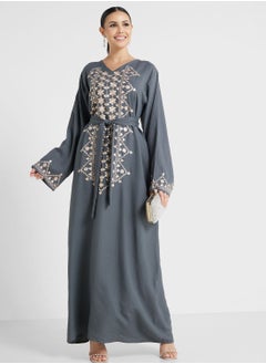 اشتري Embroidered Belted Jalabiya في الامارات