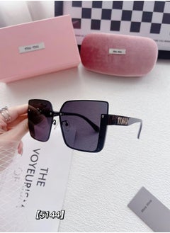 اشتري Women Classic Retro Square Ladies Sun Glasses Polarized Sunglasses for UV Protection Black في السعودية