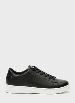 اشتري Low Top  Casual Shoes في الامارات