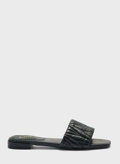 Buy Quilted Strap Flat Sandals in UAE