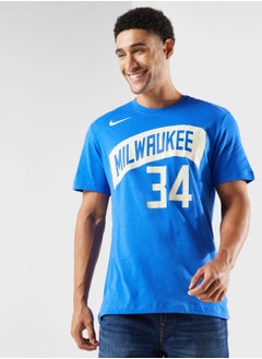 اشتري Milwaukee Bucks Essential T-Shirt في السعودية