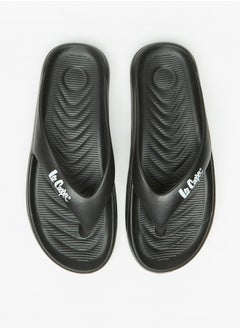 اشتري Men's Textured Slip-On Thong Slippers في الامارات