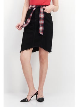 Buy Women Solid Denim Mini Skirt, Black in UAE