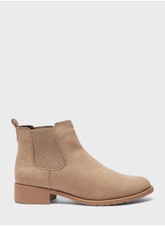 اشتري Low Heel Ankle Boots في السعودية