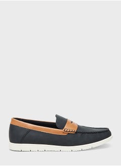 اشتري Casual Slip Ons Loafers في الامارات