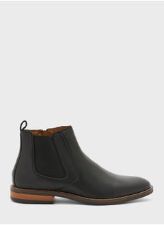 اشتري Casual Chelsea Boots في الامارات