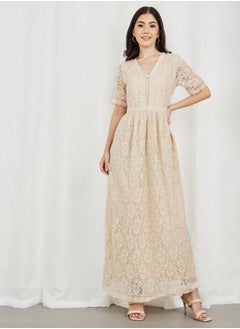 اشتري All Over Lace A-Line Maxi Dress في السعودية