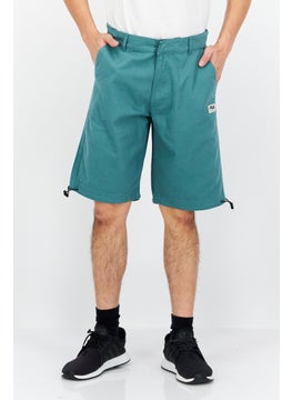 Buy Men Sportswear Fit Teunz Skater Short, Green in UAE