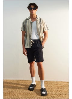 اشتري Black Regular Fit Linen Look Shorts TMNSS23SR00030 في مصر