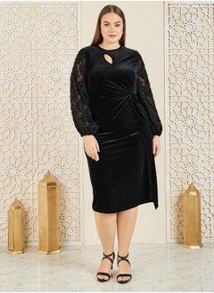 Buy Plus Lace Sleeves Velvet Twist Detail Bodycon Midi Dress in Saudi Arabia