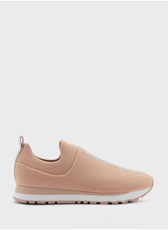 اشتري Jadyn Slip On Jogger Sneakers في الامارات