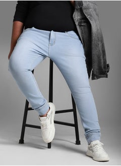 اشتري Plus Size Light Fade Stretchable Slim Fit Jeans في السعودية