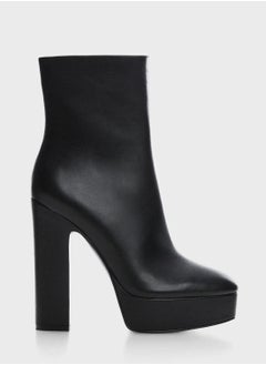 Buy Duma Ankle Boots in Saudi Arabia