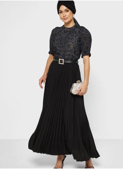 Buy Belted Pleated Skirt in UAE