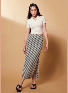 Buy Woman Fitted Knitted Skirt in UAE