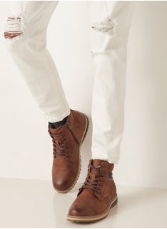 اشتري Men's Textured High Cut Boots With Zip Closure في الامارات