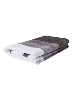 اشتري Zic Zac- Bath Towel 500 GSM 100% Cotton Velour 70X140 cm Modern Stripe Design Luxury Touch Extra Absorbent Grey في الامارات