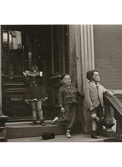 اشتري Helen Levitt: New York, 1939 في الامارات