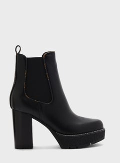 Buy Maele Ankle Boots in UAE
