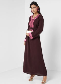 اشتري Embroidered Belted Jalabiya في الامارات