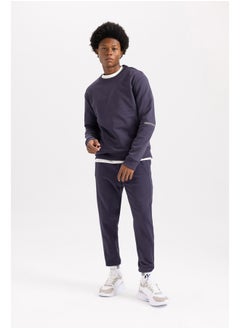 اشتري Man Standart Fit Knitted Jogger في مصر