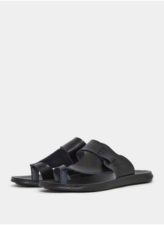 اشتري Toe Loop Cut Out Strap Detail Sandals في السعودية