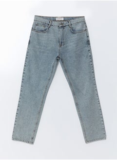 اشتري 700 Straight Fit Men's Denim Trousers في مصر