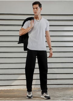 Buy Men's Black Straight Fit Clean Look Cotton Jeans in UAE