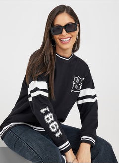 Buy Oversized Longline Slogan Sweatshirt with Contrast Stripe in Saudi Arabia