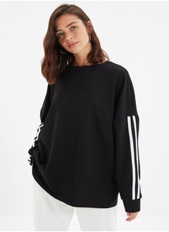 اشتري Sweatshirt - Black - Oversize في مصر