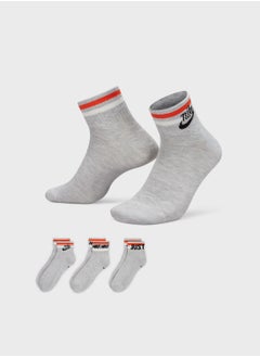 Buy 3 Pack Nsw Everyday Essential Ankle Socks in UAE