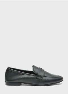 Buy Casual Slip Ons Loafer in UAE