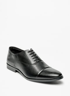 Buy Men Solid Lace-Up Oxford Shoes in UAE