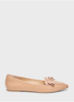 Buy Pointed Toe Ballerinas in UAE