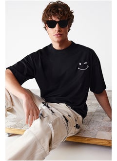 Buy Men's Black Oversize Minimal Printed  T-Shirt in Egypt