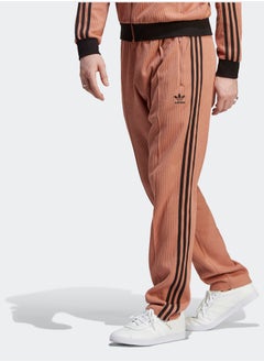 اشتري Adicolor Classics Waffle Beckenbauer Track Joggers في مصر