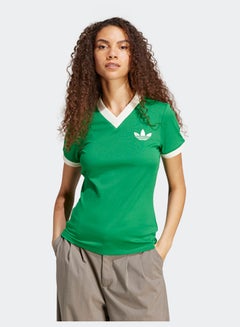 اشتري Adicolor 70s V-Neck T-Shirt في مصر