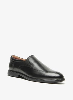 اشتري Men's Solid Slip-On Loafers في الامارات