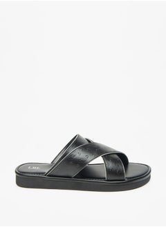 اشتري Men Textured Slip-On Criss Cross Arabic Sandals في السعودية