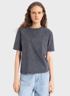 Buy Woman Regular Fit Short Sleeve T-Shirt in UAE