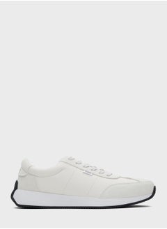 اشتري Casual Low Top Sneakers في الامارات