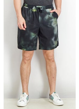 اشتري Men Tie Dye Drawstring Basic Short, Black/Green في الامارات