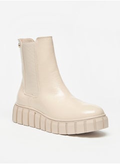 Buy Women's Solid Slip-On Flatform Boots in Saudi Arabia