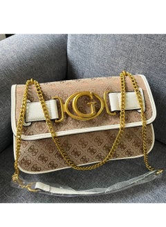 اشتري GUESS shoulder bag في السعودية