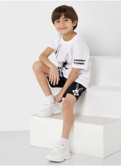 اشتري Boys Looney Tunes  Printed T-Shirt And Shorts Set في الامارات