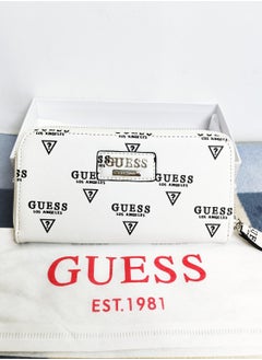 اشتري GUESS lady wallet في الامارات