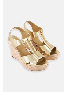 اشتري Women Medium Roslyn Zipper Closure Wedge, Gold في الامارات