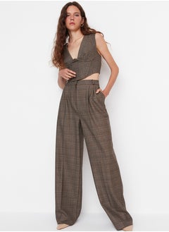 اشتري Brown Woven Trousers TPRAW23PL00016 في مصر